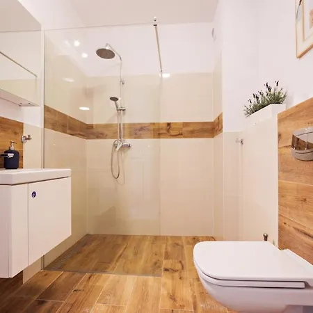 Everysky - Ogrodnicza 7-9 Apartment *